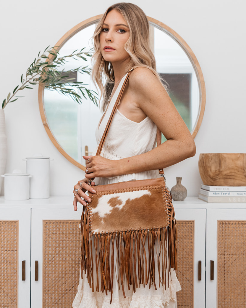 HIDE & STITCH FRINGE BAG