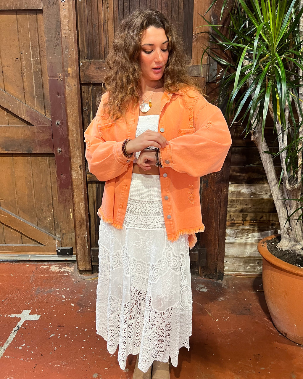 BETTY DENIM JACKET CORAL