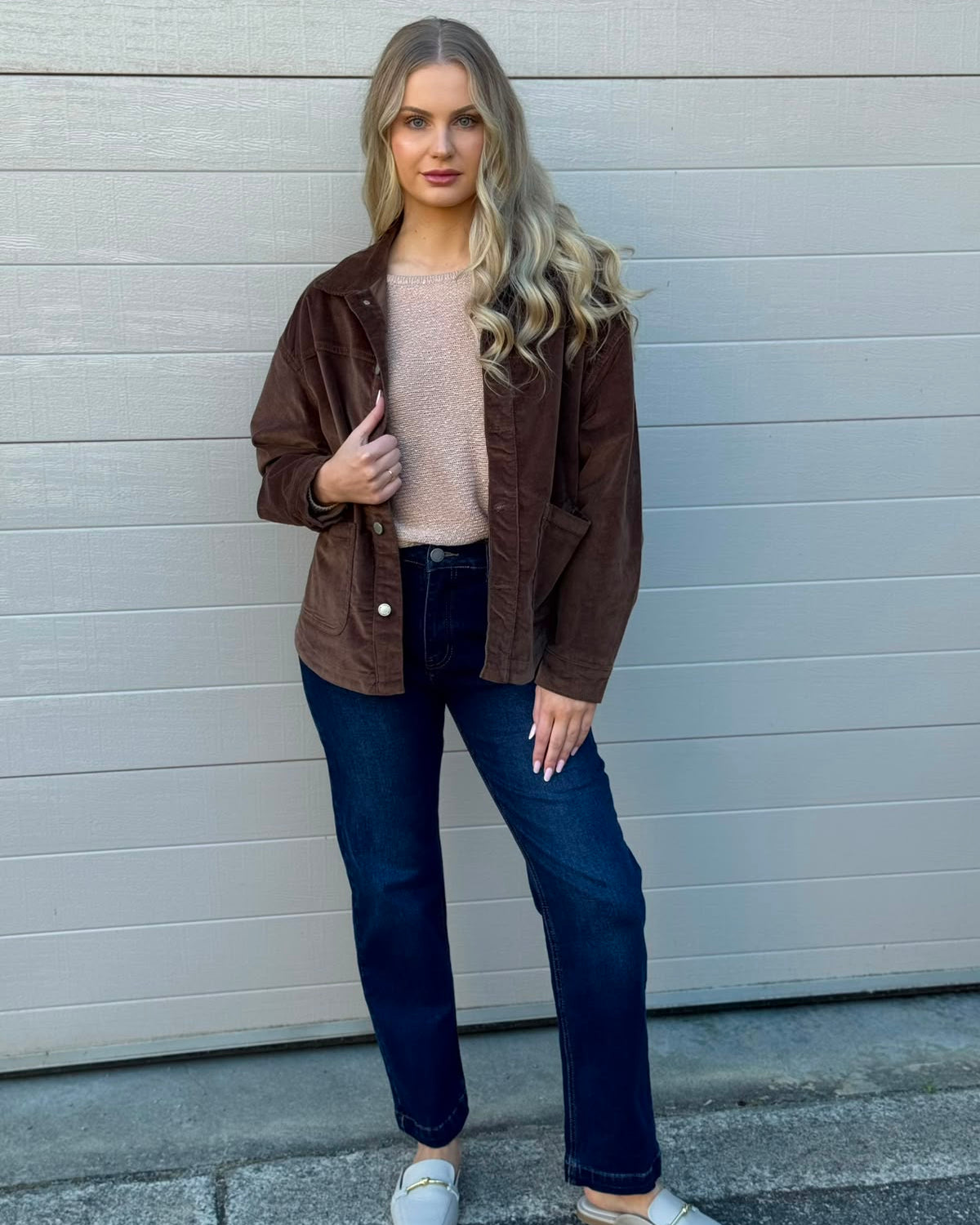 ROAM FREE SCOOP CORD JACKET CHOCOLATE