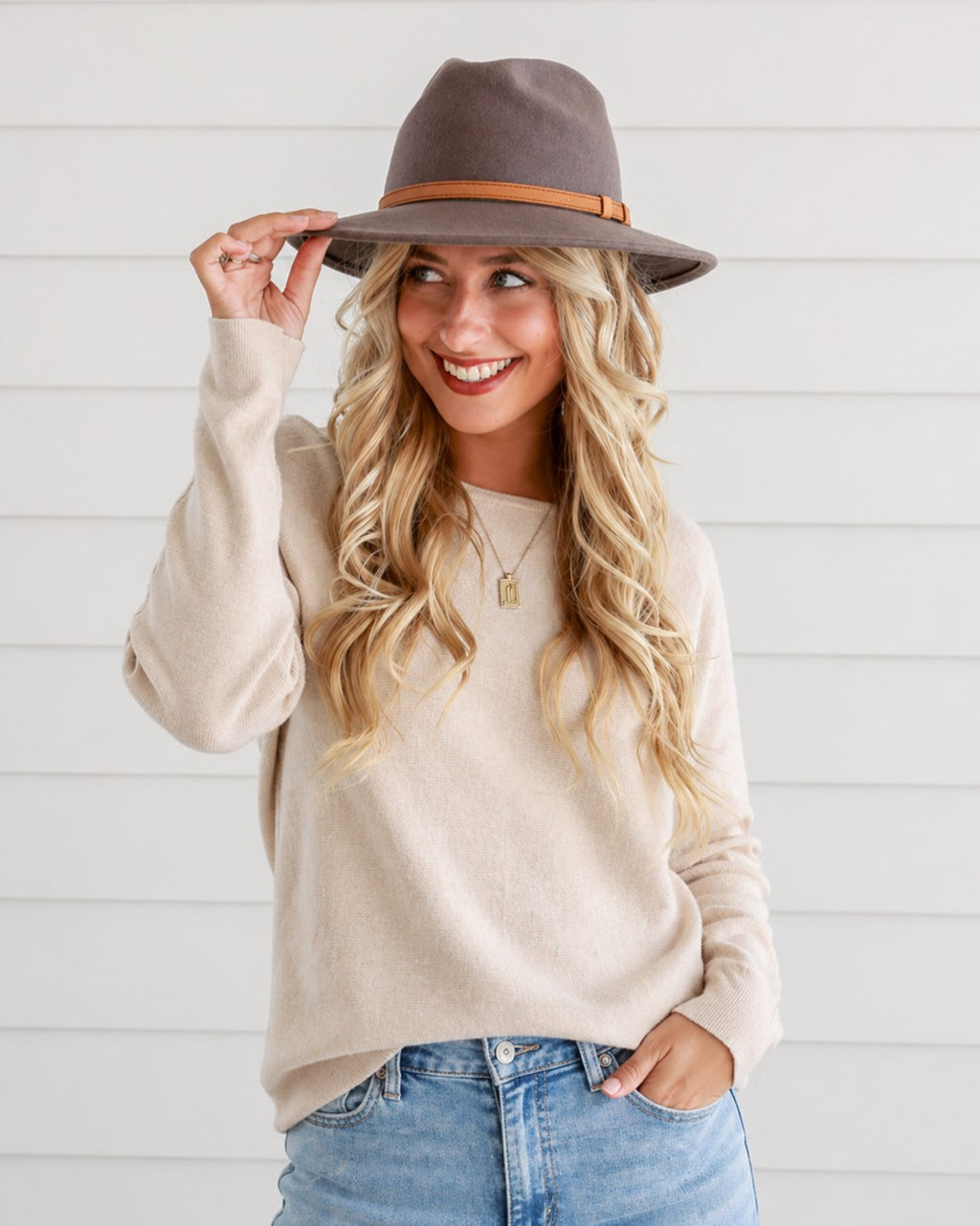 MIA HAT MUSHROOM