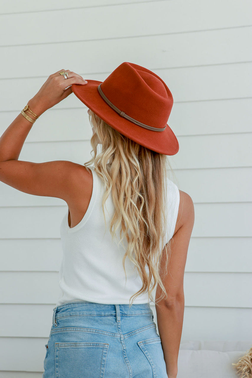 ISLA HAT TERRACOTTA