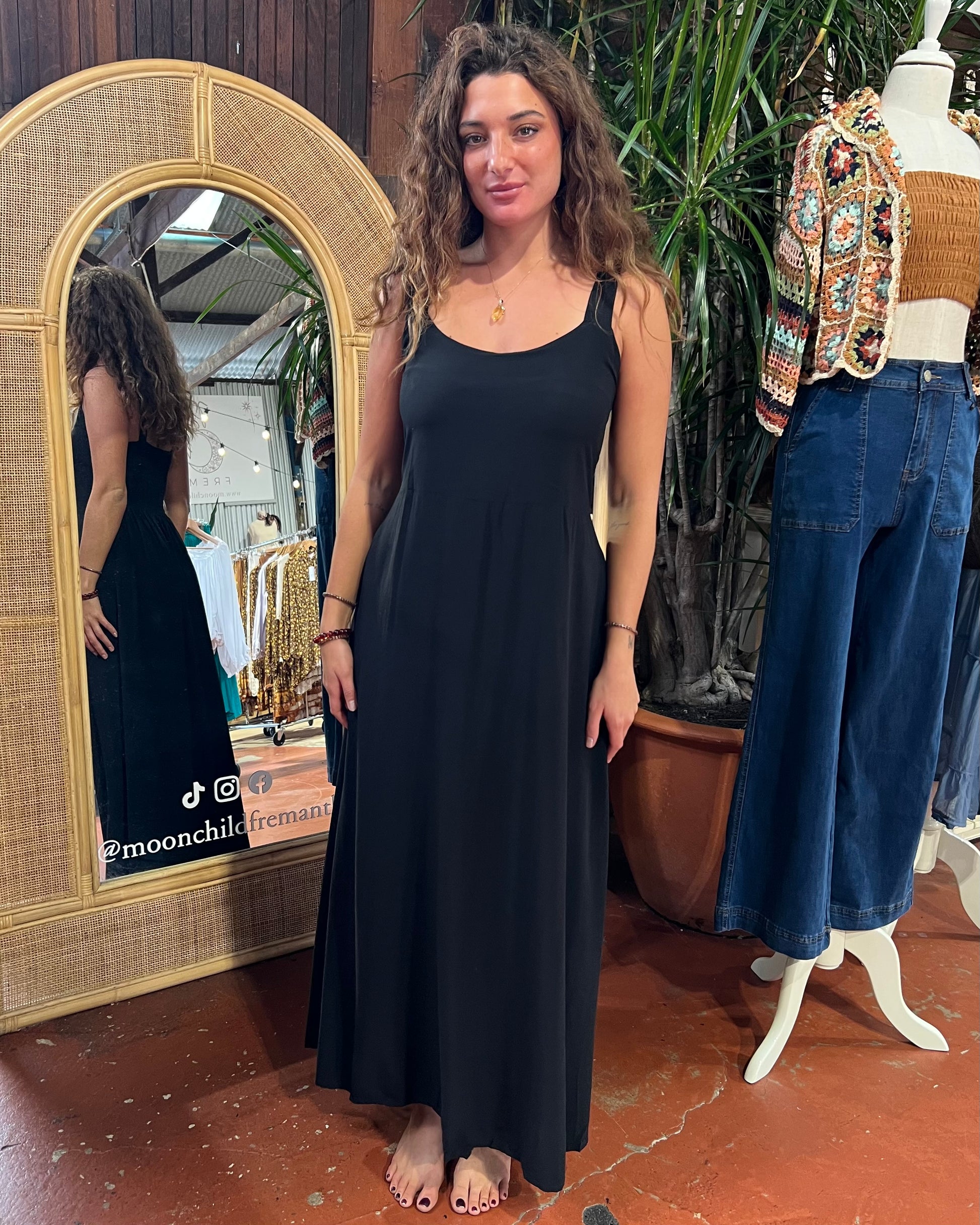 LUKA MAXI DRESS BLACK
