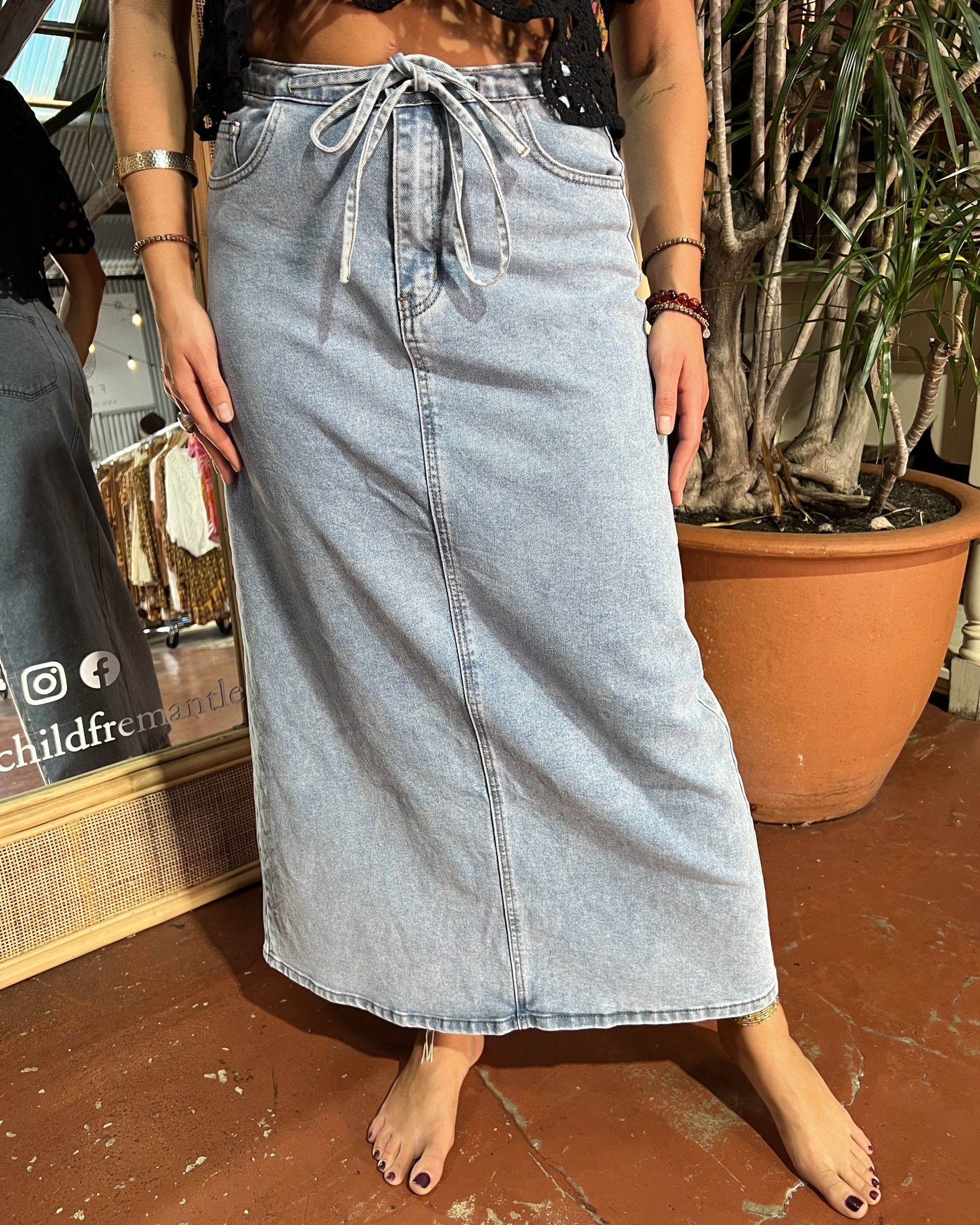 MAXIMUS DENIM SKIRT LIGHT BLUE