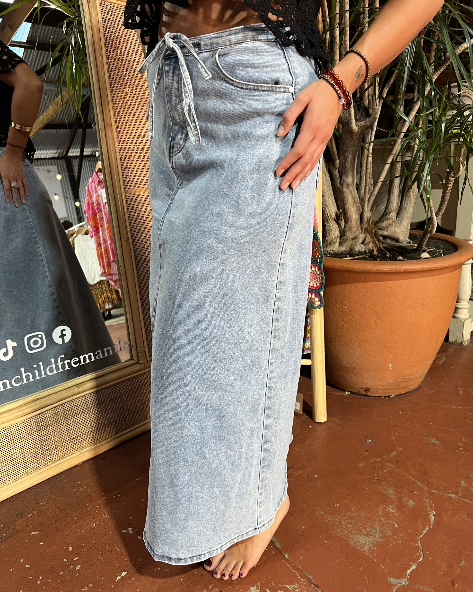 MAXIMUS DENIM SKIRT LIGHT BLUE