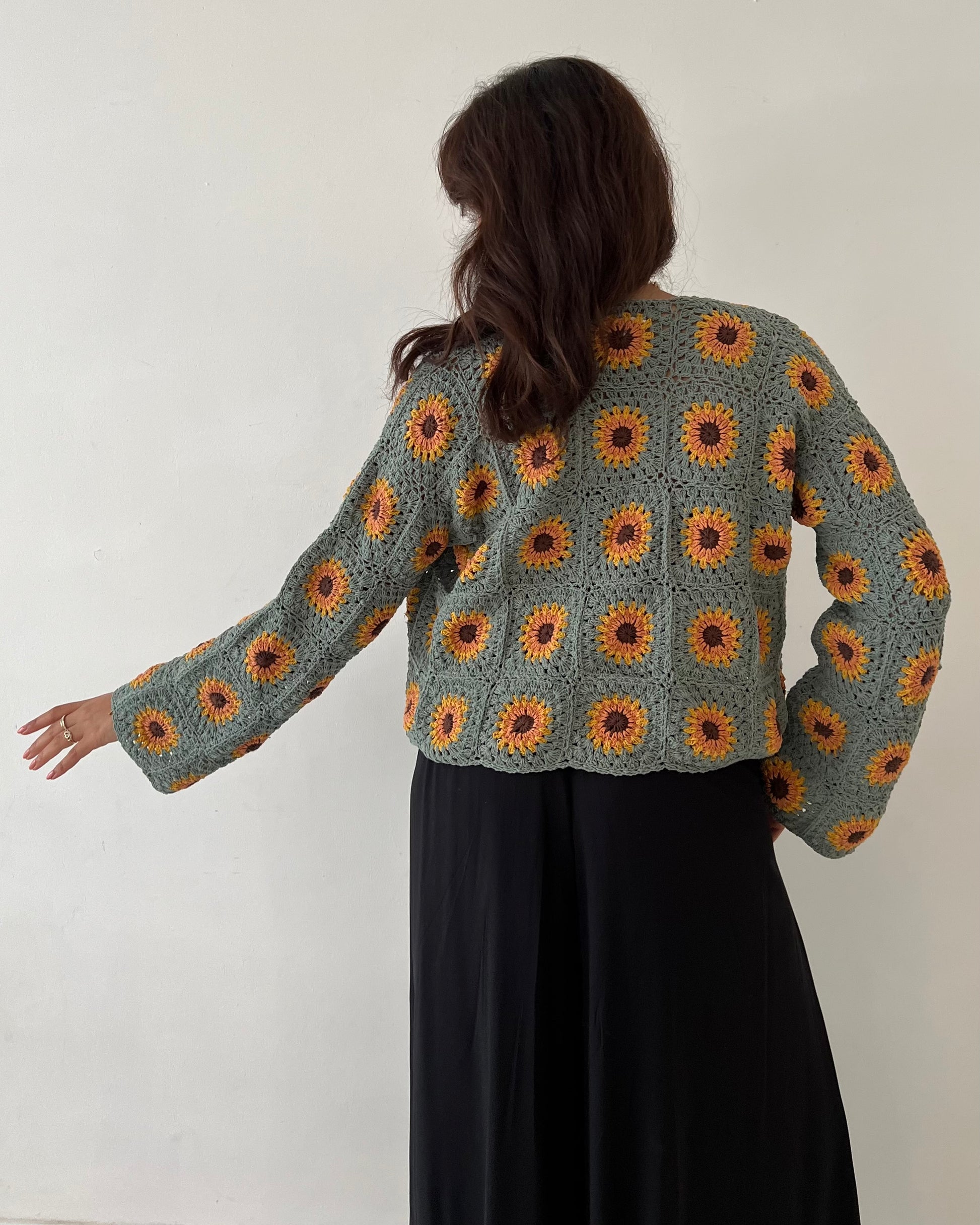 SUNFLOWER CARDIGAN SAGE