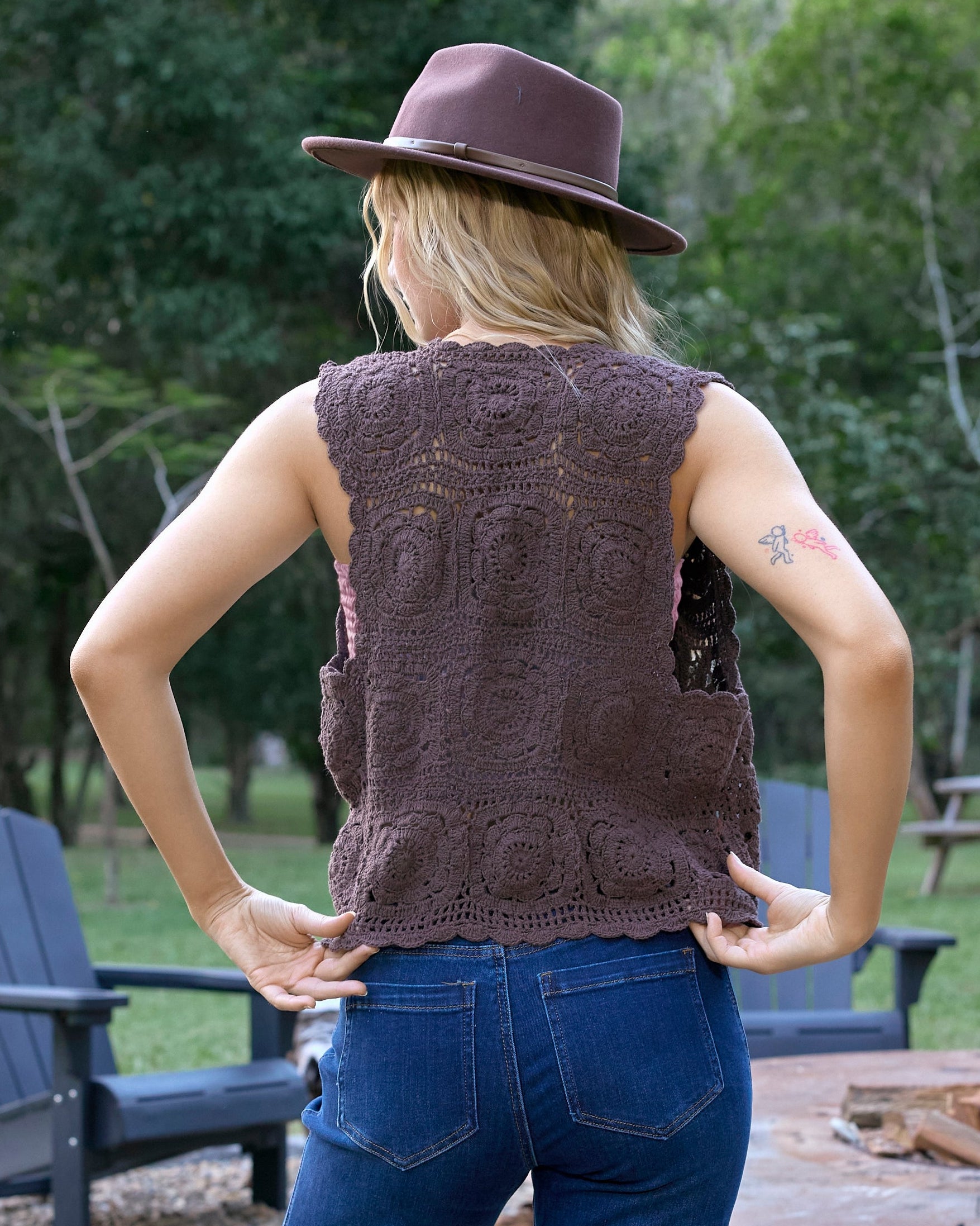 SAMI VEST CHOCOLATE