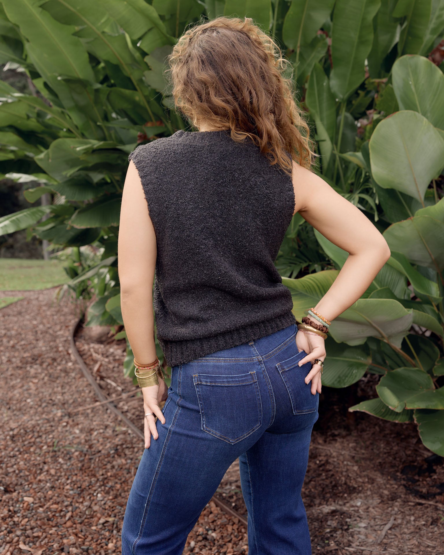 VITA VEST BLACK