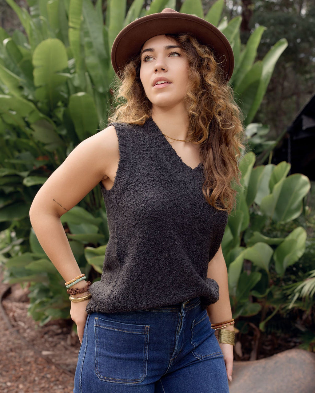 VITA VEST BLACK