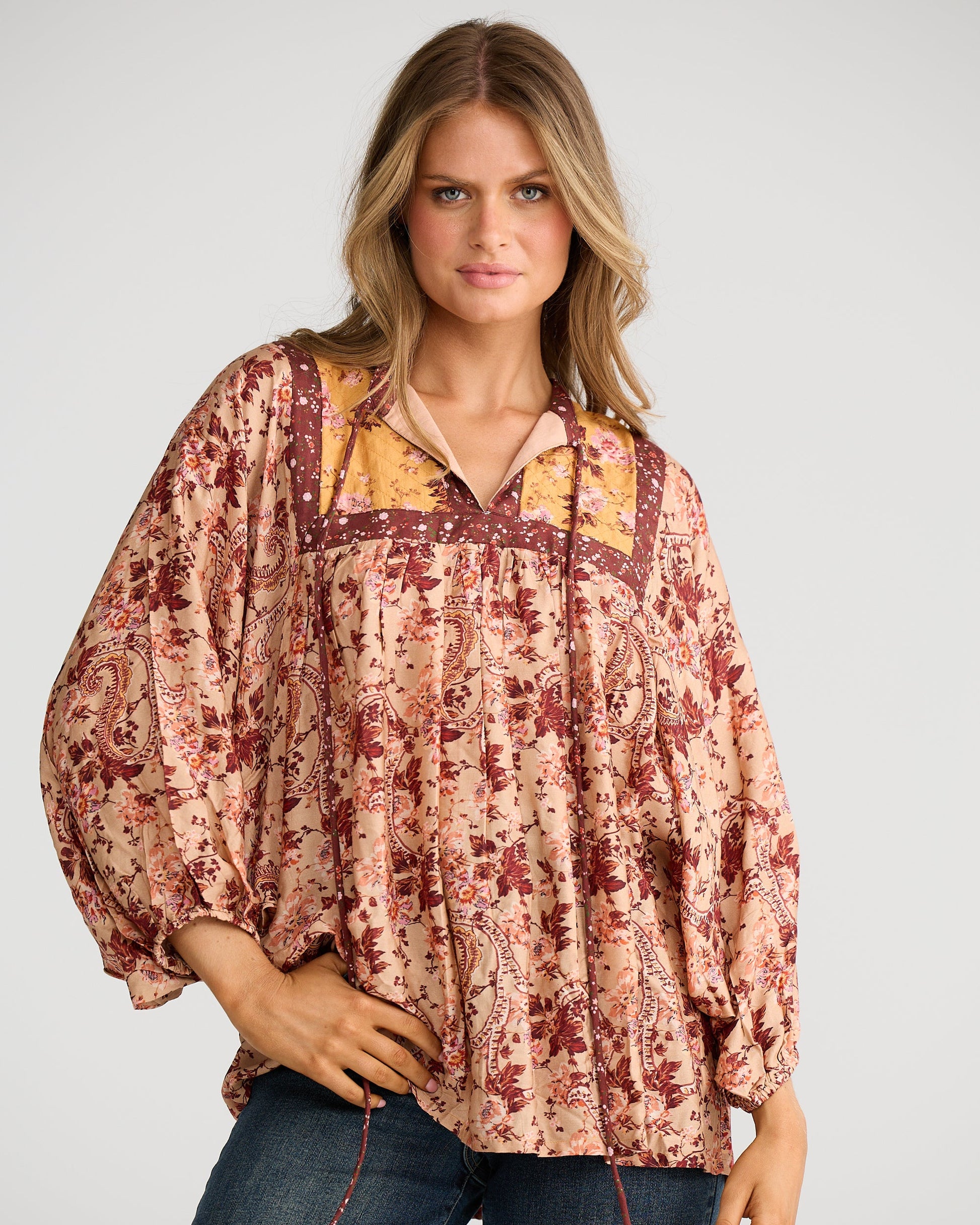 ISLA TOP BEIGE WILDFLOWER