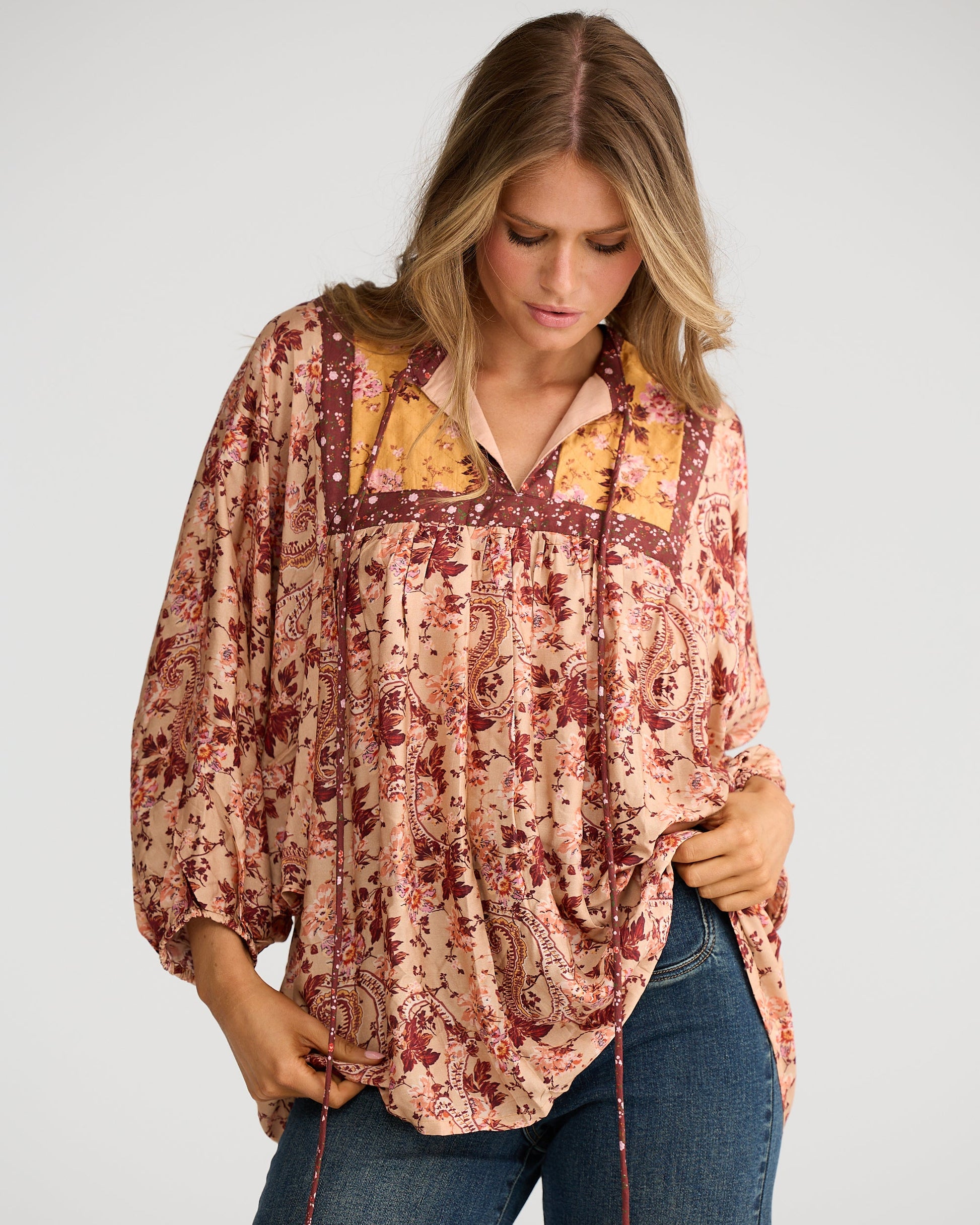 ISLA TOP BEIGE WILDFLOWER