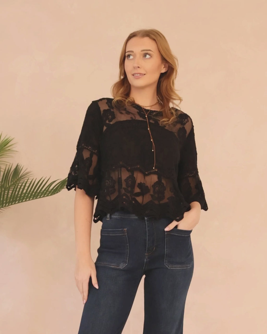 ROSE TOP BLACK