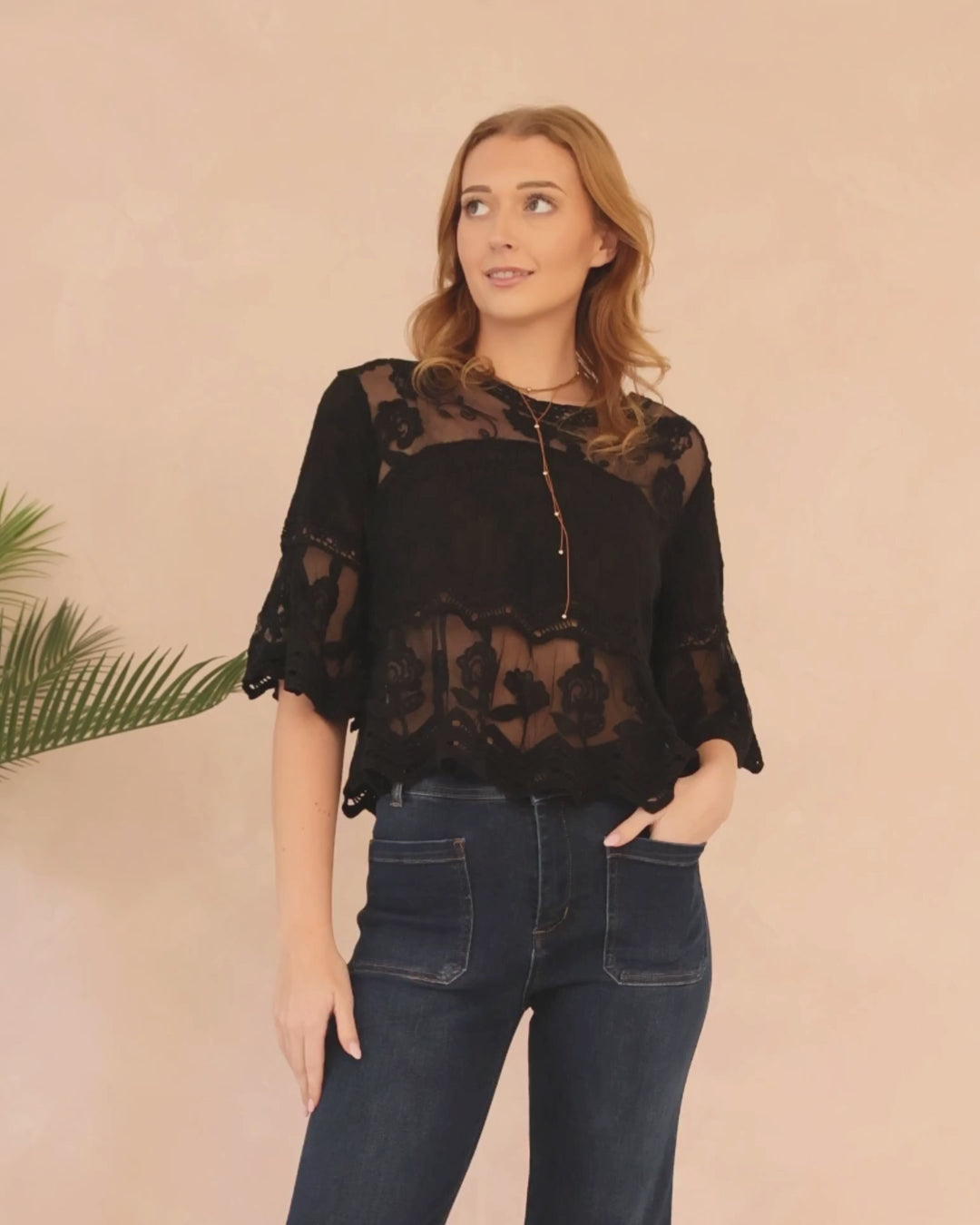 ROSE TOP BLACK