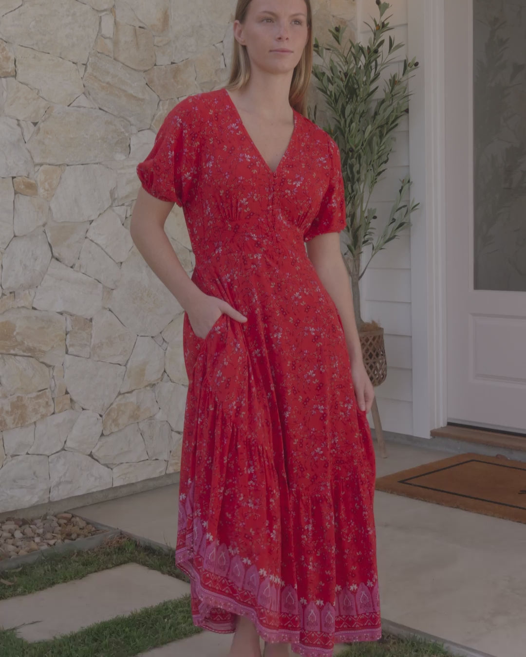 VERA MAXI DRESS SCARLET