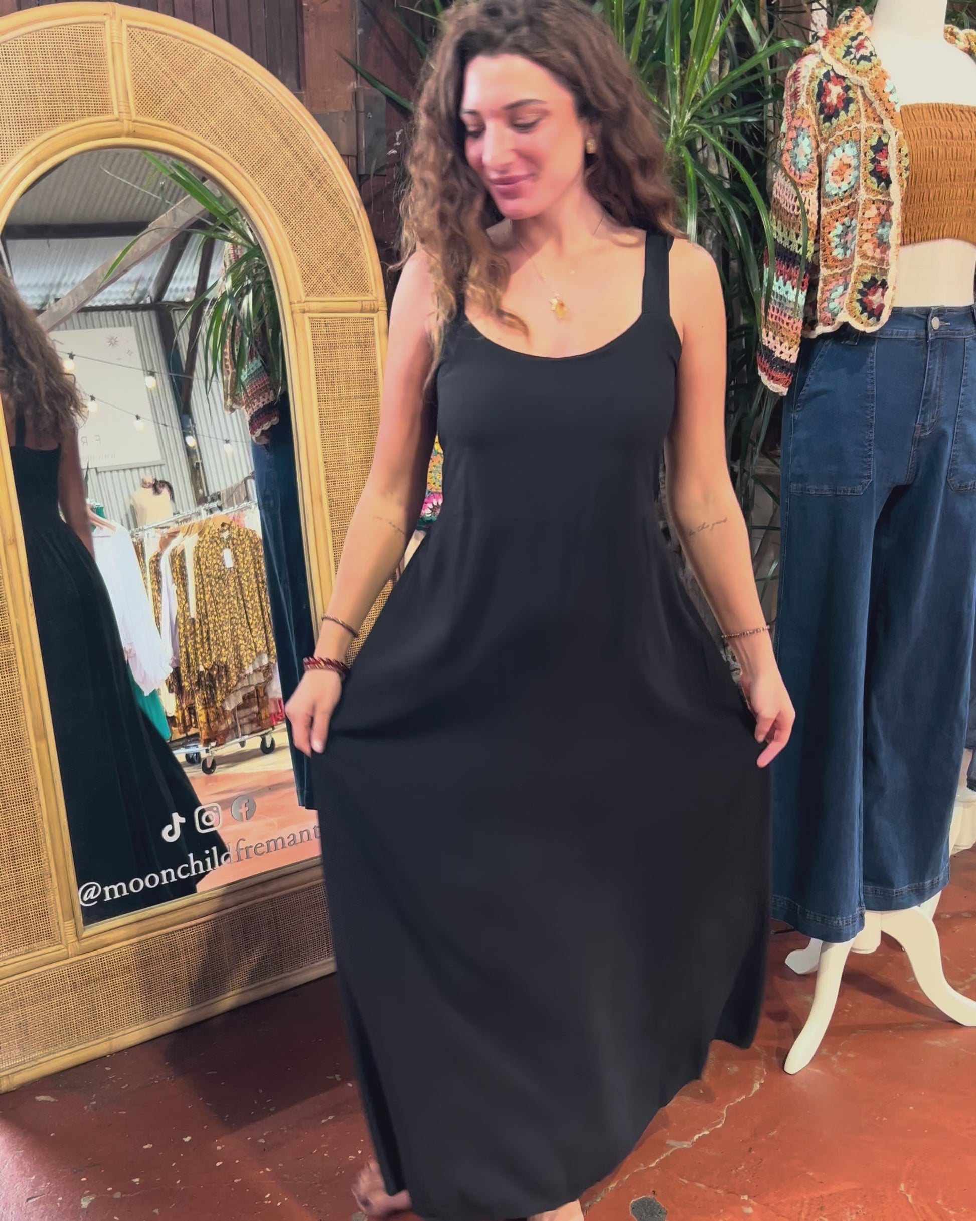 LUKA MAXI DRESS BLACK